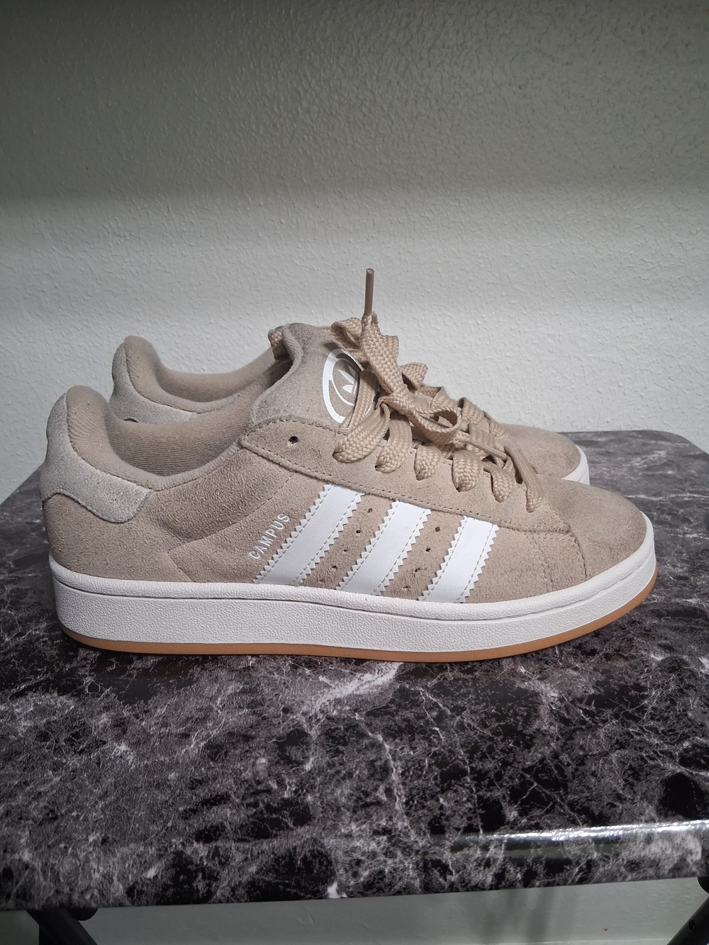 adidas Campus Boys Suede Sneakers in Taupe White Size 6